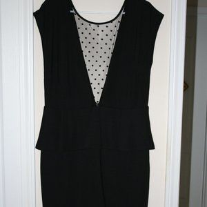 Venus (L) Black sleeveless cocktail dress